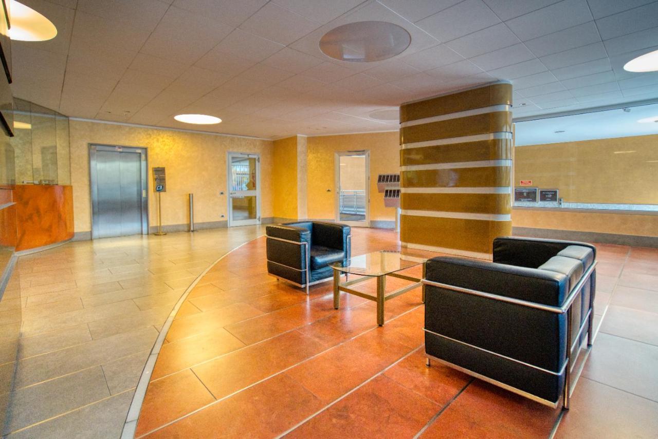 Caseospitali - Cherenel, Bilocale Vicino Centrale Mm2 Milano Esterno foto
